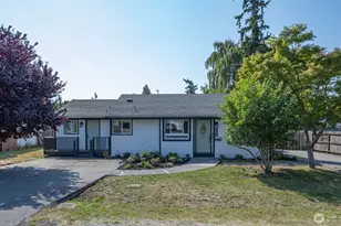 541 SE 5th Ave, Oak Harbor, WA 98277 - Photo 1