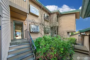 23001 Lakeview Dr, Mountlake Terrace, WA 98043 - Photo 1