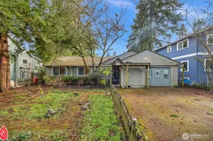 11532 19th Ave NE, Seattle, WA 98125 - Photo 1