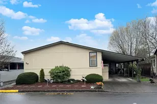 77 Blue Heron Dr, Longview, WA 98632 - Photo 1