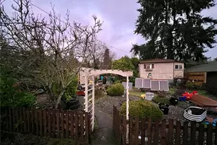 2530 NE Helm St, Bremerton, WA 98310 - Photo 1