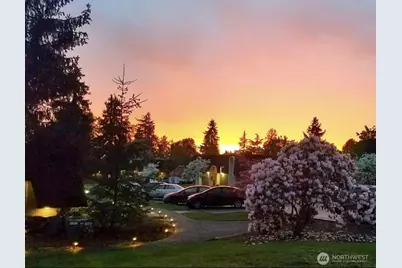 11108 NE 68th Street #411, Kirkland, WA 98033 - Photo 1