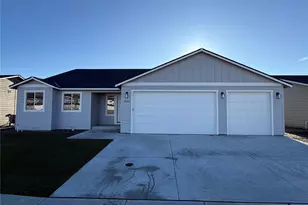 2408 2nd St SE, East Wenatchee, WA 98802 - Photo 1