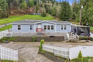 5452 Meeker Dr, Kalama, WA 98685 - Photo 1