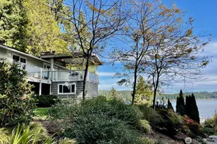 6688 Latyson Ln NE, Bainbridge Island, WA 98110 - Photo 1