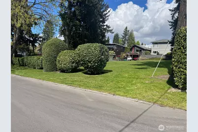 1105 6th Street W, Kirkland, WA 98033 - Photo 1