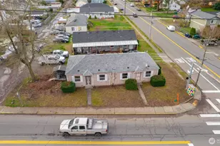 305 M St NE, Auburn, WA 98002 - Photo 1