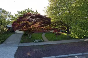 2627 25th Ave W, Seattle, WA 98199 - Photo 1