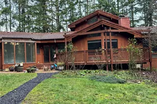 7575 NE New Brooklyn Rd, Bainbridge Island, WA 98110 - Photo 1