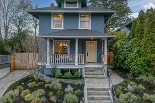 357 Garfield St, Seattle, WA 98109 - Photo 1