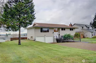 1032 E Robinhood Dr, Arlington, WA 98223 - Photo 1