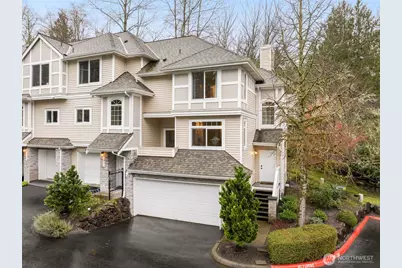 6773 SE Cougar Mountain Way #4, Bellevue, WA 98006 - Photo 1