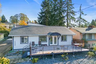 10436 11th Ave SW, Seattle, WA 98146 - Photo 1