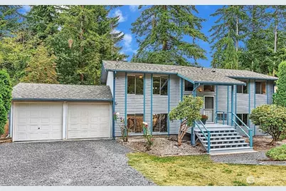 14020 Stone Avenue N, Seattle, WA 98133 - Photo 1