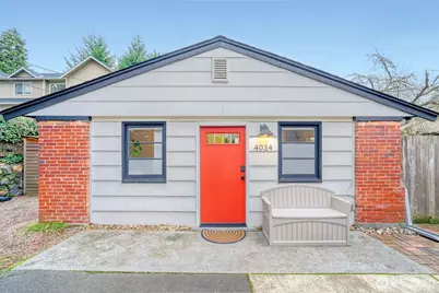 4034 NE 109th Street, Seattle, WA 98125 - Photo 1