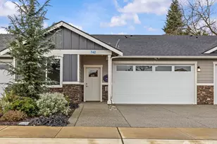 742 Parkland Loop, Sedro Woolley, WA 98284 - Photo 1