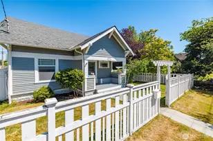 1506 12th St, Anacortes, WA 98221 - Photo 1