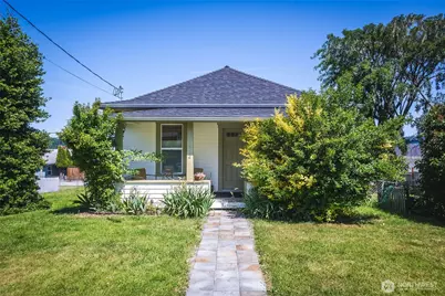 1612 7th Street, Anacortes, WA 98221 - Photo 1