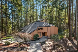 13525 NE 50th St, Bellevue, WA 98005 - Photo 1