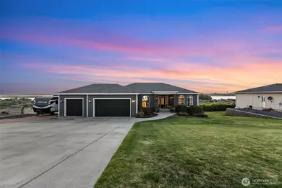 446 SE Viewmont Drive, Moses Lake, WA 98837 - Photo 1