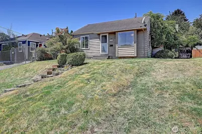 1624 Pine Street, Everett, WA 98201 - Photo 1