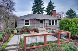 920 NW 96th St, Seattle, WA 98117 - Photo 1