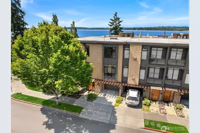 427 2nd Street S #A, Kirkland, WA 98033 - Photo 1