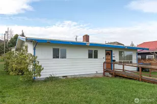 910 E 7th St, Port Angeles, WA 98362 - Photo 1