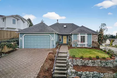 18304 68th Avenue W, Lynnwood, WA 98037 - Photo 1
