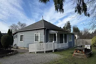 319 E Section St, Mount Vernon, WA 98273 - Photo 1