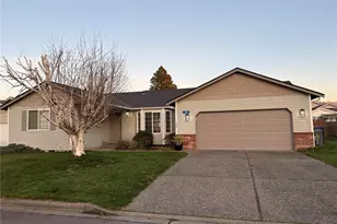 180 Moss Ln, Burlington, WA 98233 - Photo 1