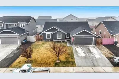 527 S Bayside Street, Moses Lake, WA 98837 - Photo 1