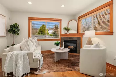 6537 34th Avenue SW, Seattle, WA 98126 - Photo 1