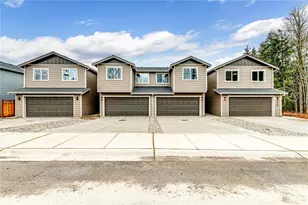 206 Creekside Dr, Port Angeles, WA 98362 - Photo 1