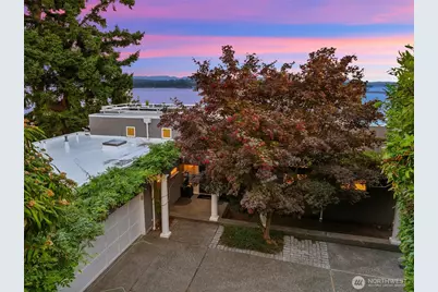 3638 49th Avenue NE, Seattle, WA 98105 - Photo 1