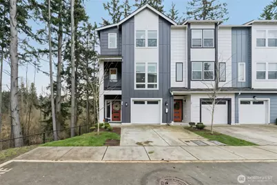 13717 Admiralty Way #J1, Lynnwood, WA 98087 - Photo 1