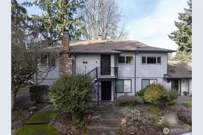 821 Essex Place NE #1C, Olympia, WA 98516 - Photo 1