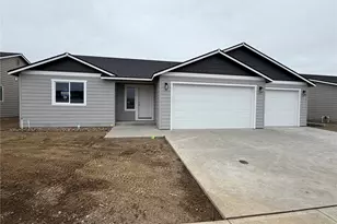 2436 2nd St SE, East Wenatchee, WA 98802 - Photo 1