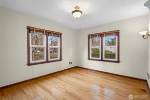 1743 NE 130th Pl, Seattle, WA 98125 - Photo 12