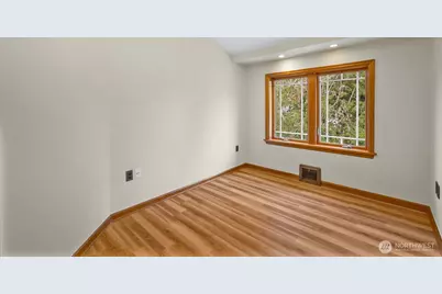 1743 NE 130th Place, Seattle, WA 98125 - Photo 16