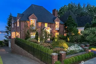 317 W Highland Dr, Seattle, WA 98119 - Photo 1