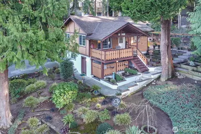 2735 NE 103rd Street, Seattle, WA 98125 - Photo 1