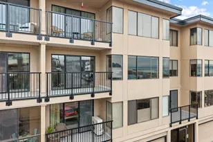 601 S 227th St, Des Moines, WA 98198 - Photo 1