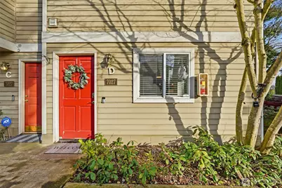 7027 210th Street SW #D, Lynnwood, WA 98036 - Photo 1