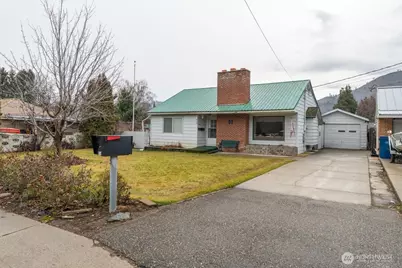 904 Pioneer Avenue, Cashmere, WA 98815 - Photo 1