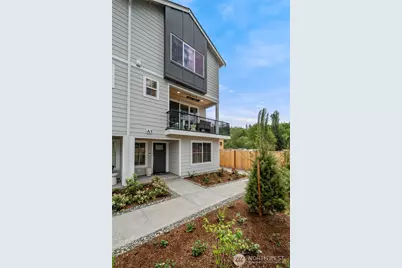 1322 194th Street SE #B1, Bothell, WA 98012 - Photo 1
