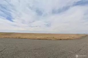 111 S Adair Rd, Kennewick, WA 99338 - Photo 1