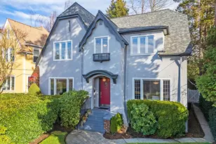 1812 10th Ave E, Seattle, WA 98102 - Photo 1