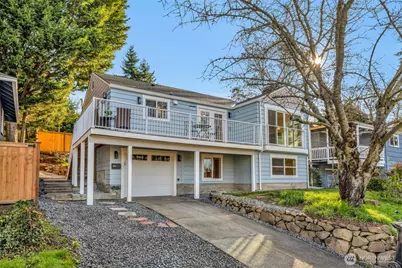 4427 Glenn Way SW, Seattle, WA 98116 - Photo 1