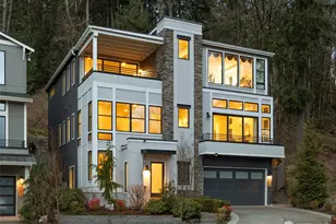 599 Viewcrest Dr NW, Issaquah, WA 98027 - Photo 1